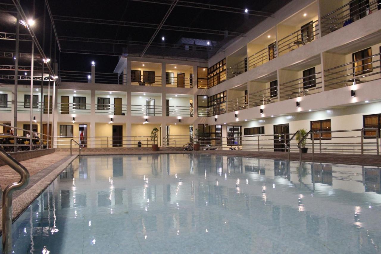 La Primera Grande Beach Resort Roxas  Exterior photo